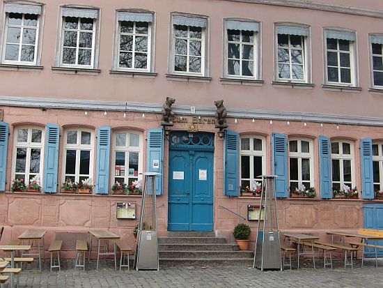 Gasthaus "Zum Bären" in Frankfurt-Höchst (Aussenansicht)